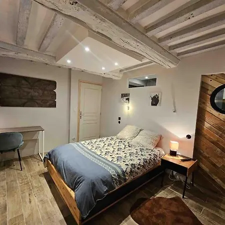 Holiday home Maison Familiale Au Coeur Du D-day